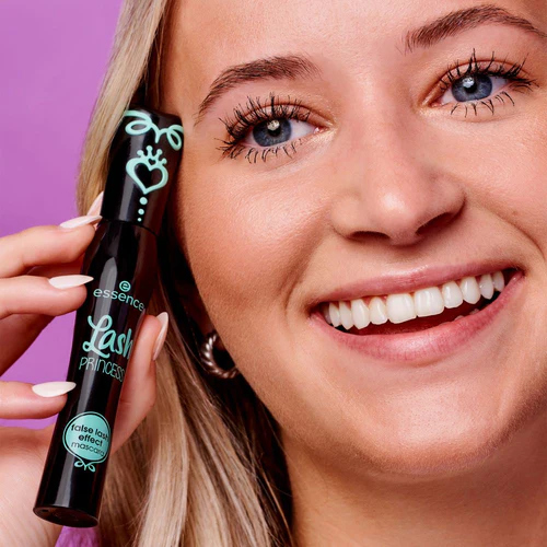 Essence, lash princess false lash mascara
 اسينس، مسكارة لاش برينسيس الخضرا